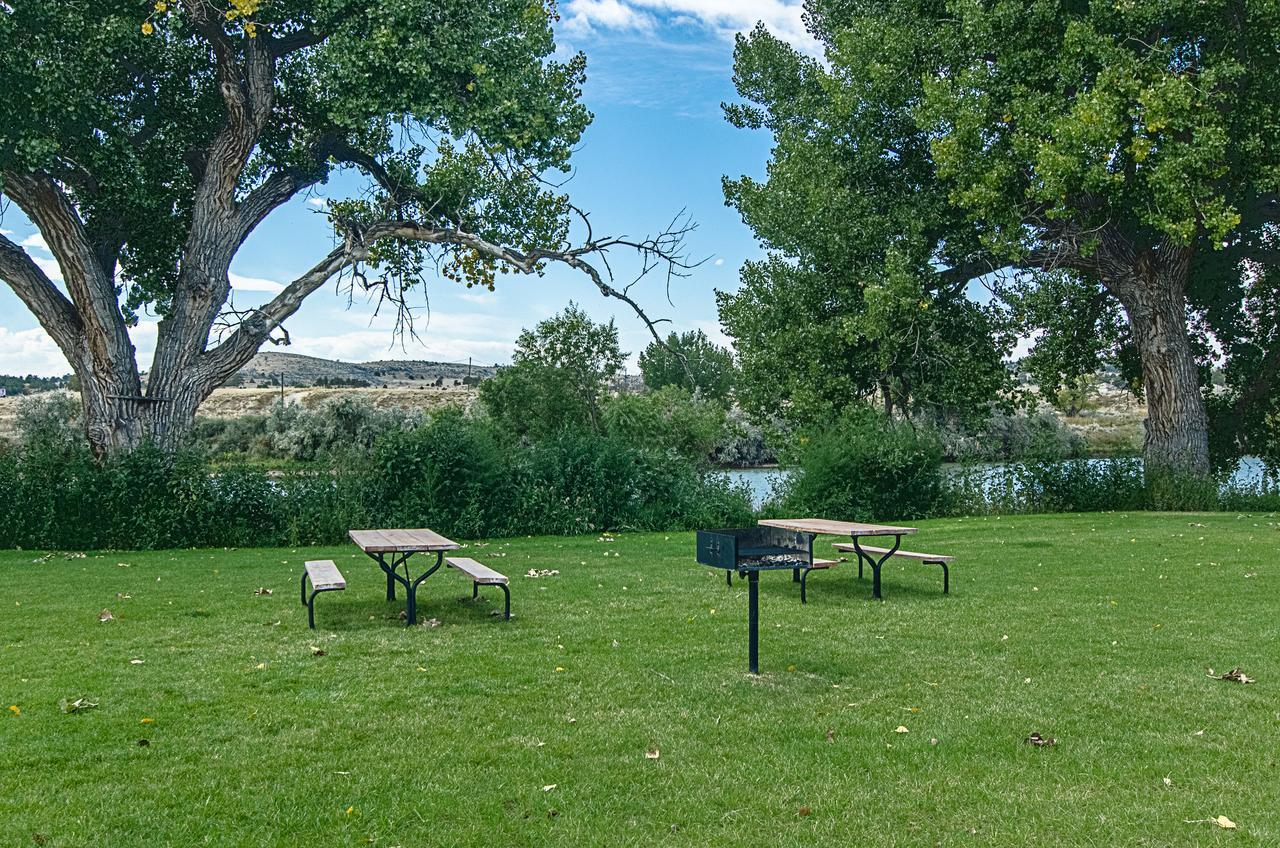 Cobblestone Inn & Suites - Guernsey Luaran gambar