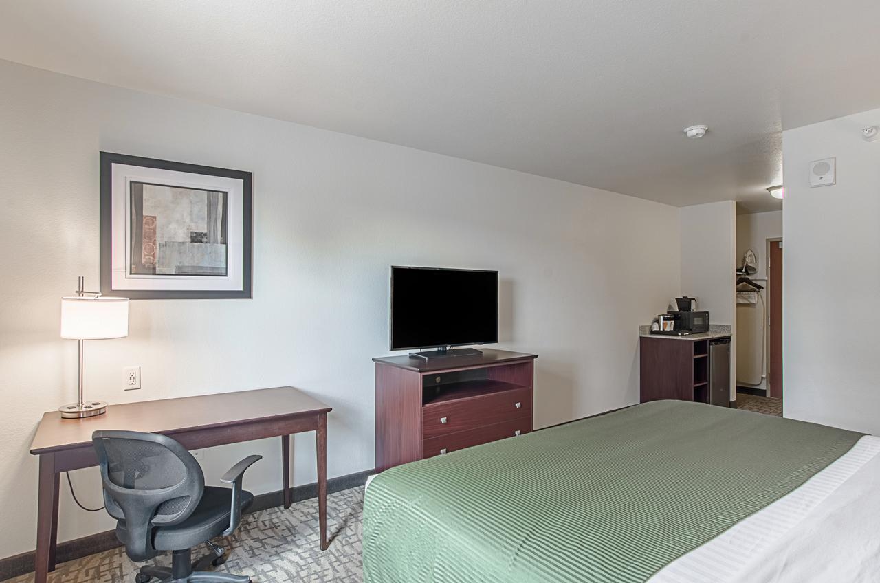 Cobblestone Inn & Suites - Guernsey Luaran gambar