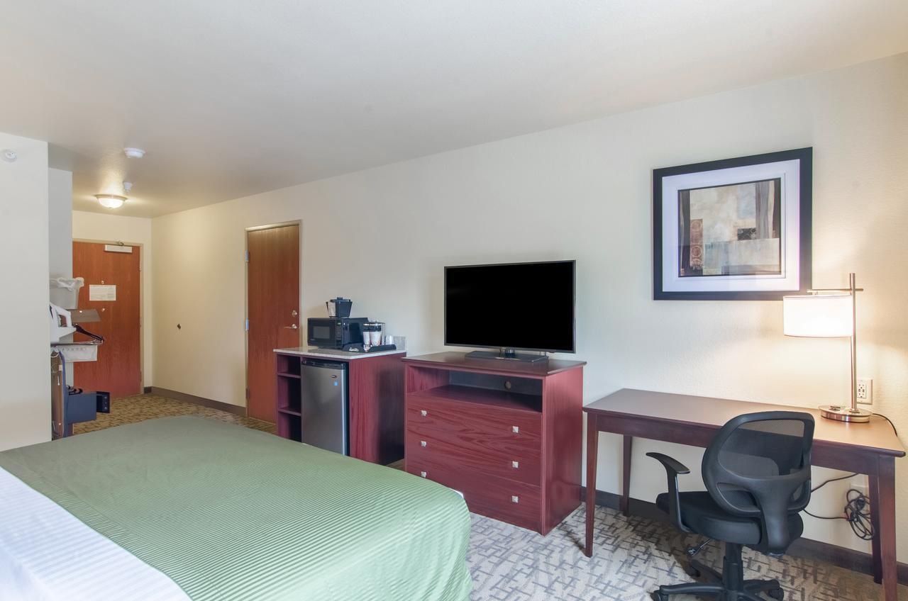 Cobblestone Inn & Suites - Guernsey Luaran gambar