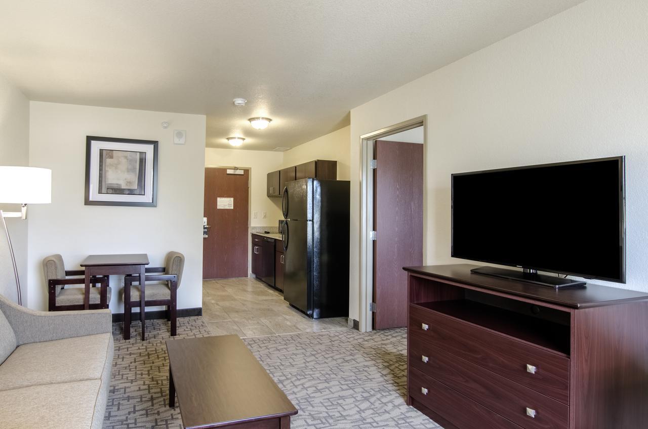 Cobblestone Inn & Suites - Guernsey Luaran gambar
